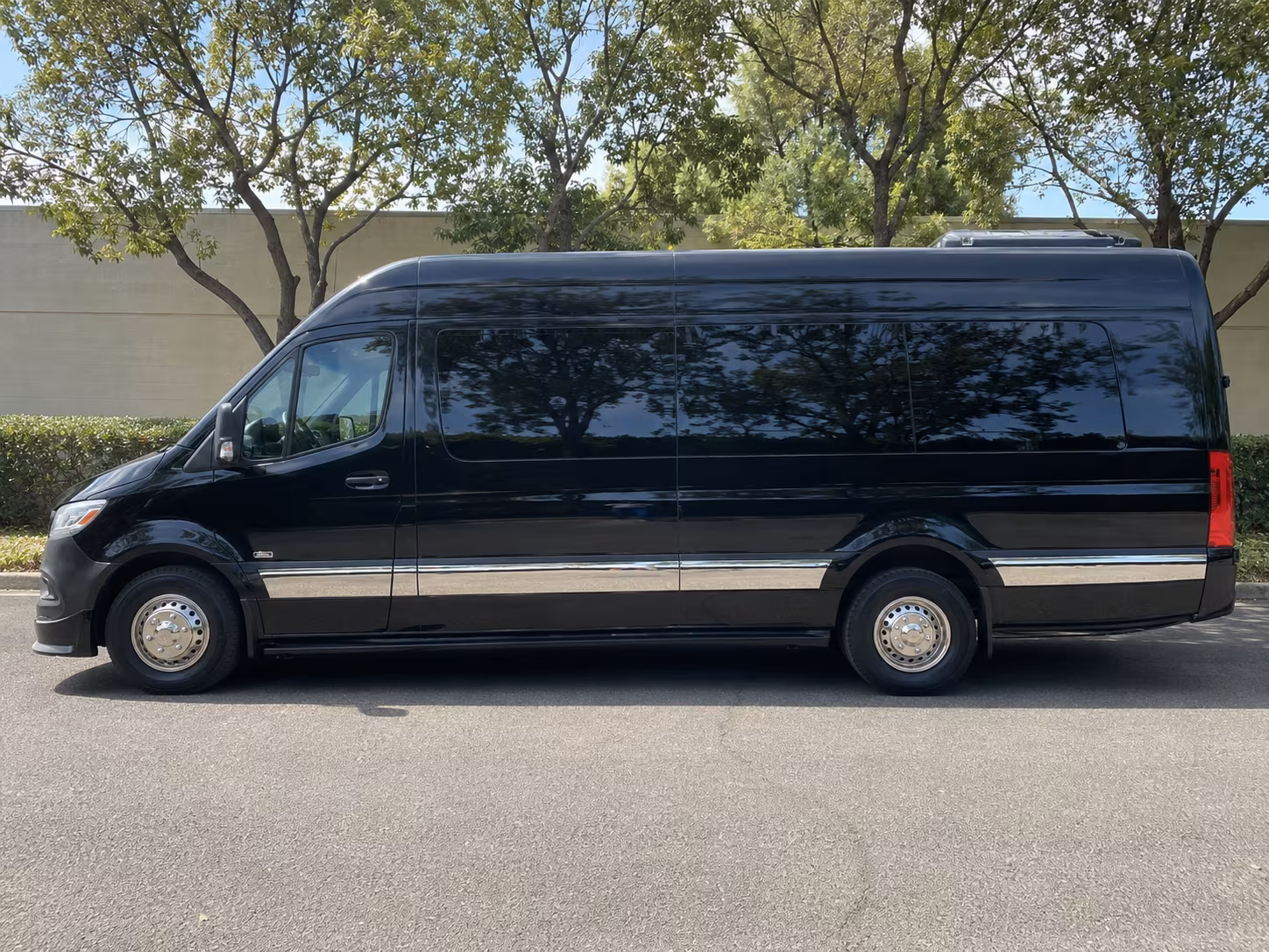 Edison Airport Shuttle & Transportation group transportation