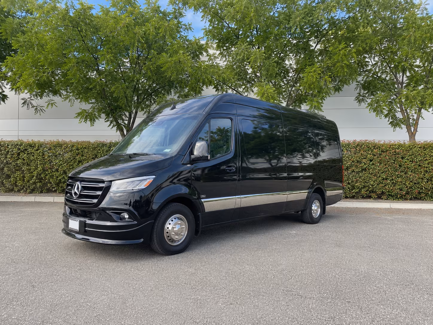 Edison Airport Shuttle & Transportation party bus exterior