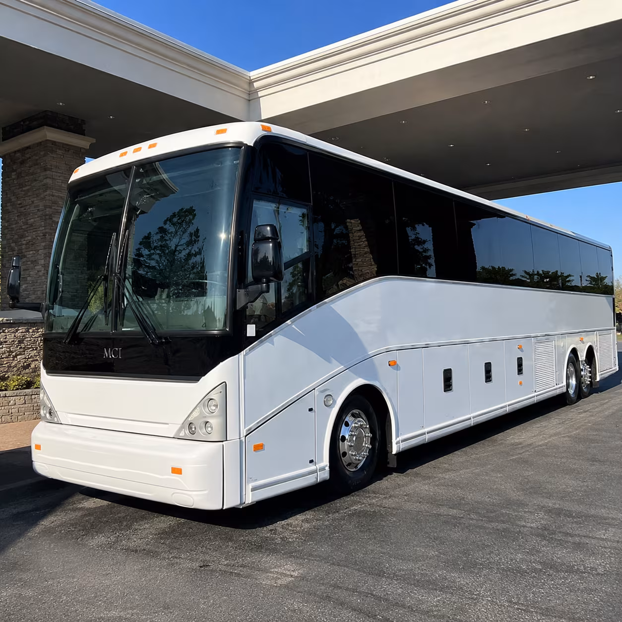 Woodbridge School Event & Field Trip Transportation